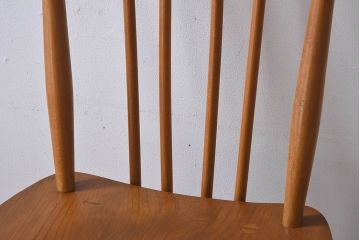 ヴィンテージ家具　イギリスビンテージ　ERCOL(アーコール)　シンプルなデザインのチェア(ダイニングチェア、椅子)(2)