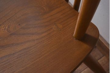 ヴィンテージ家具　イギリスビンテージ　ERCOL(アーコール)　シンプルなデザインのチェア(ダイニングチェア、椅子)(2)