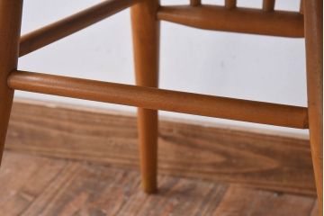 ヴィンテージ家具　イギリスビンテージ　ERCOL(アーコール)　シンプルなデザインのチェア(ダイニングチェア、椅子)(2)