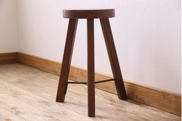 レトロ家具　昭和レトロ　珍しいデザインの三本脚スツール(椅子、丸イス、花台)