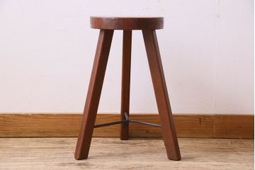 レトロ家具　昭和レトロ　珍しいデザインの三本脚スツール(椅子、丸イス、花台)