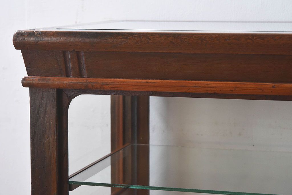 アンティーク家具　大正ロマン 引き出し付き!小振りな三面ガラスケース(ショーケース、収納棚、陳列棚)