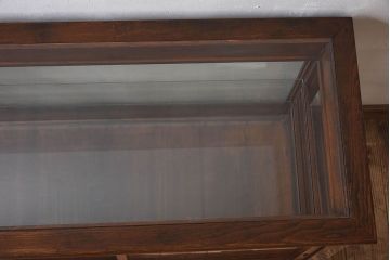 アンティーク家具　大正ロマン 引き出し付き!小振りな三面ガラスケース(ショーケース、収納棚、陳列棚)