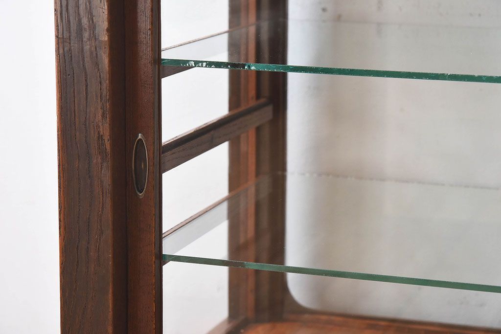 アンティーク家具　大正ロマン 引き出し付き!小振りな三面ガラスケース(ショーケース、収納棚、陳列棚)