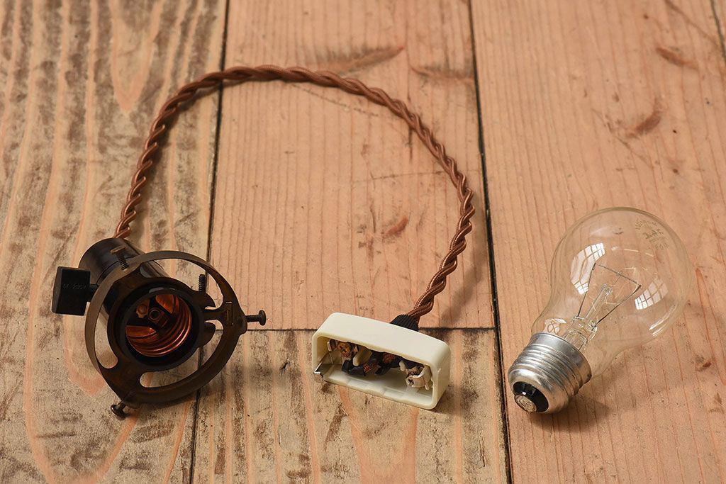 大正〜昭和期 和製アンティーク レトロな味わいの天井照明(1)