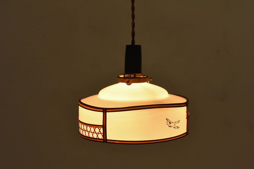 昭和レトロ　和製アンティーク　雅なデザインが味わい深い天井照明