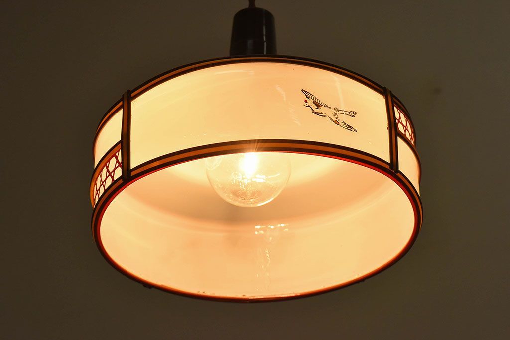 昭和レトロ　和製アンティーク　雅なデザインが味わい深い天井照明