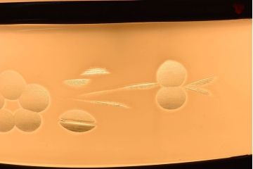 昭和レトロ　和製アンティーク　花切子の愛らしい天井照明