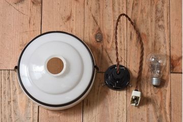 昭和レトロ　和製アンティーク　花切子の愛らしい天井照明