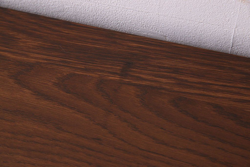 アンティーク家具　大正ロマン　前面の飾りが素敵な収納棚(戸棚、ガラスケース、ショーケース)(1)