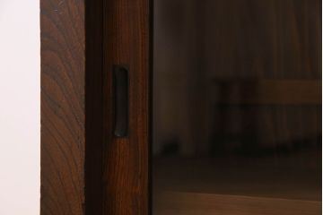 アンティーク家具　大正ロマン　前面の飾りが素敵な収納棚(戸棚、ガラスケース、ショーケース)(2)
