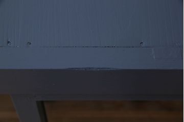 ペイント家具　シックなカラーが素敵な四面引き戸の収納棚(戸棚、食器棚)