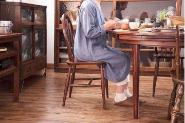 ヴィンテージ家具　イギリスビンテージ　ERCOL(アーコール)　楡材　フープバックチェア(ダイニングチェア、椅子)(1)
