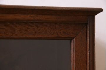 レトロ家具　和製アンティーク　レトロな雰囲気が魅力的な小振りな本箱(収納棚、ブックケース)