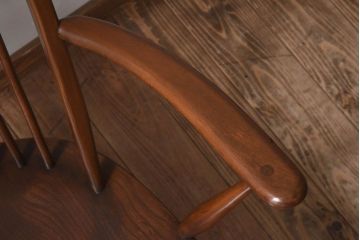 ヴィンテージ家具　イギリスビンテージ　ERCOL社(アーコール)シスルバックチェア(アームチェア、ラウンジチェア、サロンチェア、椅子)