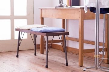 レトロ家具　昭和レトロ　古いラワン材の質感が味わい深い鉄脚ベンチ(アイアンベンチ、ローテーブル、作業台、花台)