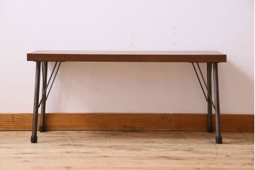 レトロ家具　昭和レトロ　古いラワン材の質感が味わい深い鉄脚ベンチ(アイアンベンチ、ローテーブル、作業台、花台)