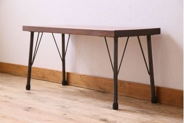 レトロ家具　昭和レトロ　古いラワン材の質感が味わい深い鉄脚ベンチ(アイアンベンチ、ローテーブル、作業台、花台)