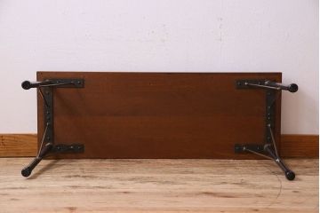 レトロ家具　昭和レトロ　古いラワン材の質感が味わい深い鉄脚ベンチ(アイアンベンチ、ローテーブル、作業台、花台)