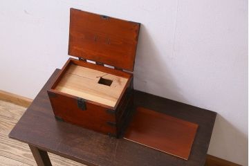 アンティーク雑貨　古民具・骨董　春慶塗り　和の趣溢れる硯箱(小引き出し、小箱、小物入れ)