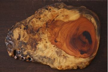 アンティーク雑貨　古民具・骨董　ビンテージ　花梨材製の花台(飾り台、カリン材)