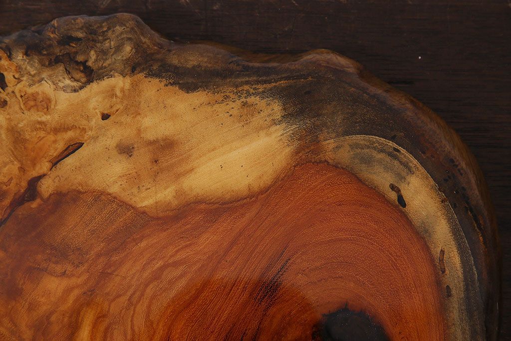 アンティーク雑貨　古民具・骨董　ビンテージ　花梨材製の花台(飾り台、カリン材)