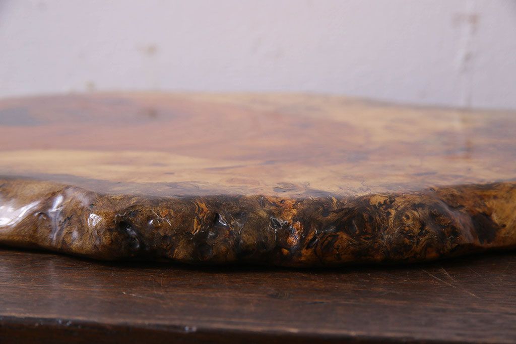 アンティーク雑貨　古民具・骨董　ビンテージ　花梨材製の花台(飾り台、カリン材)