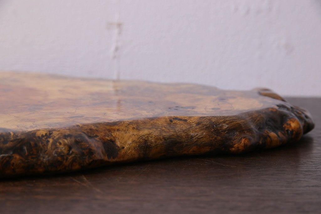 アンティーク雑貨　古民具・骨董　ビンテージ　花梨材製の花台(飾り台、カリン材)