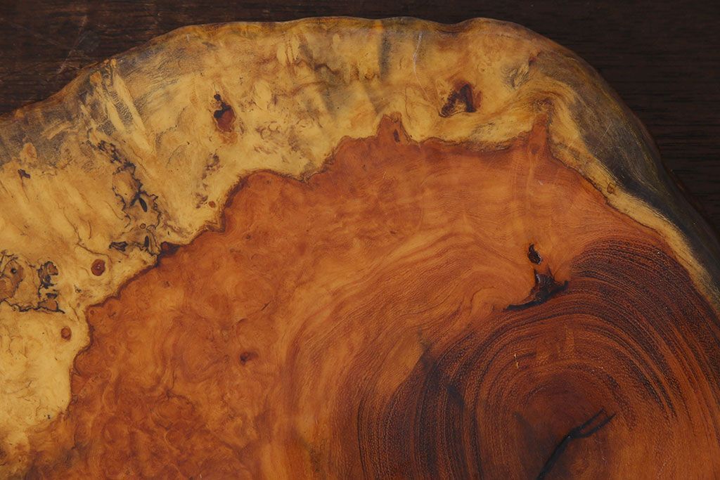 アンティーク雑貨　古民具・骨董　ビンテージ　花梨材製の花台(飾り台、カリン材)