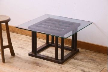 アンティーク家具　和製アンティーク　ガラス天板付き!古いこたつやぐらのセンターテーブル(座卓、飾り台)