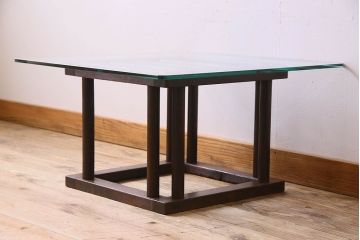 アンティーク家具　和製アンティーク　ガラス天板付き!古いこたつやぐらのセンターテーブル(座卓、飾り台)