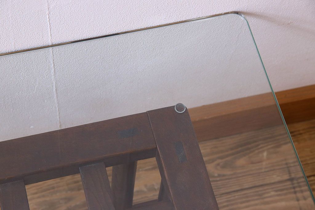 アンティーク家具 和製アンティーク ガラス天板付き!古いこたつやぐらのセンターテーブル(座卓、飾り台)