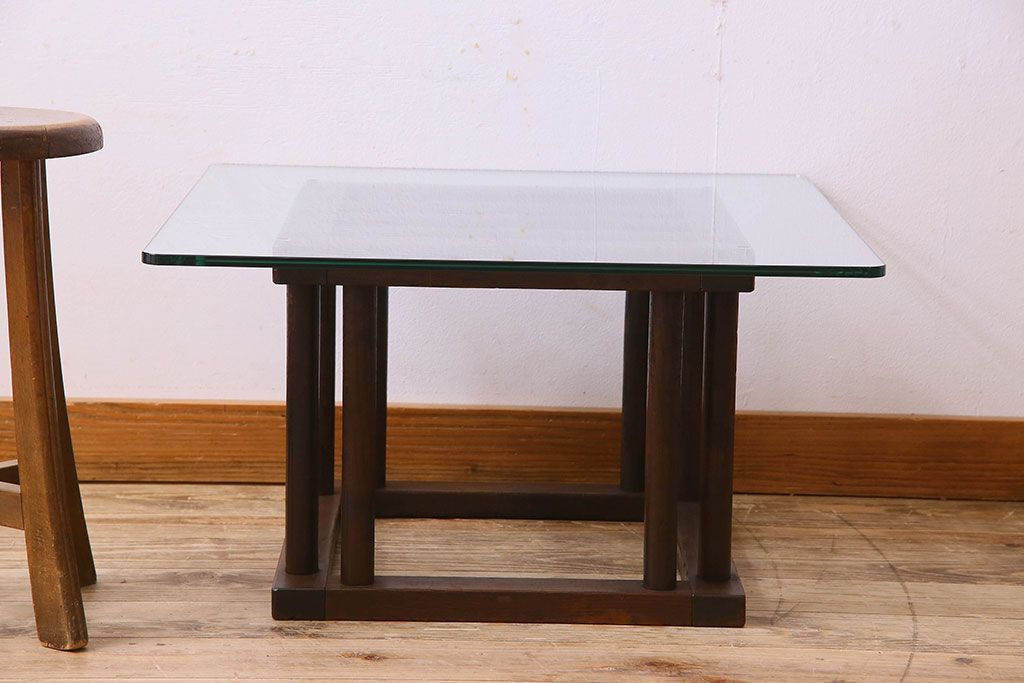 アンティーク家具 和製アンティーク ガラス天板付き!古いこたつやぐらのセンターテーブル(座卓、飾り台)