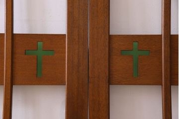 【H様ご成約済み・ご決済用】昭和レトロ　特大　色ガラス入り!教会で使われていたガラス引き戸(ガラス戸)2枚セット