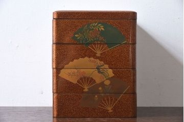 古民具・骨董　木製　梨地に扇蒔絵の四段重箱(外箱付き)