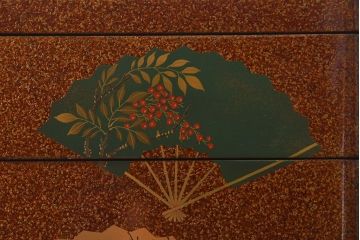 古民具・骨董　木製　梨地に扇蒔絵の四段重箱(外箱付き)