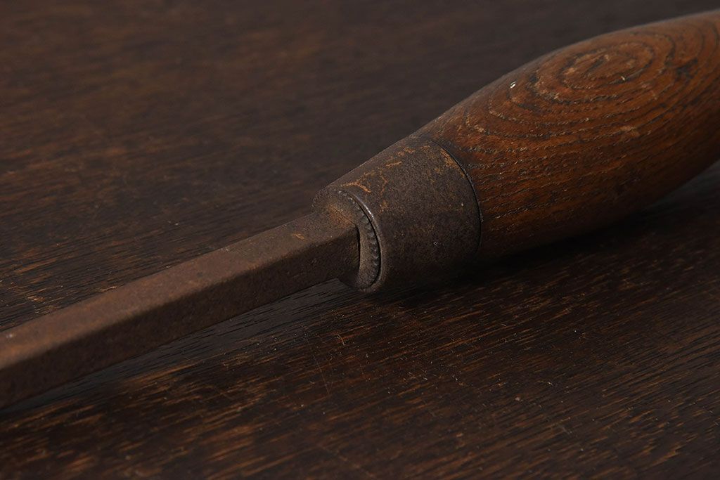 アンティーク雑貨　古民具・骨董　馬鈴付き　古い鉄の質感が味のある蔵戸の鉤(2)