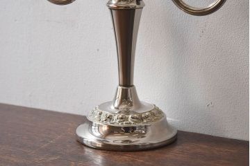 アンティーク雑貨　イギリスアンティーク　IANTHE社製　お洒落なキャンドルスタンド(ろうそく立て)