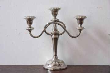 アンティーク雑貨　イギリスアンティーク　IANTHE社製　お洒落なキャンドルスタンド(ろうそく立て)