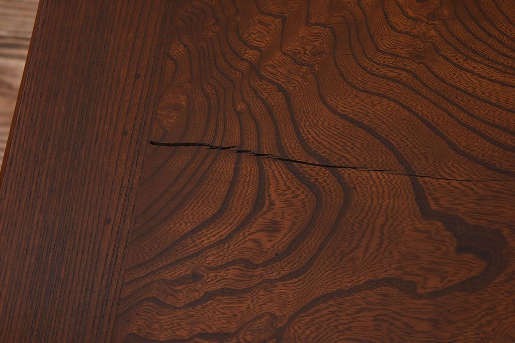 アンティーク家具　和製アンティーク　総ケヤキ材　美しい彫りが魅力的な座卓(テーブル)