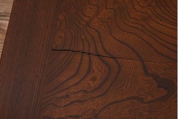 アンティーク家具　和製アンティーク　総ケヤキ材　美しい彫りが魅力的な座卓(テーブル)