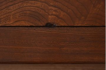 アンティーク家具　和製アンティーク　総ケヤキ材　美しい彫りが魅力的な座卓(テーブル)