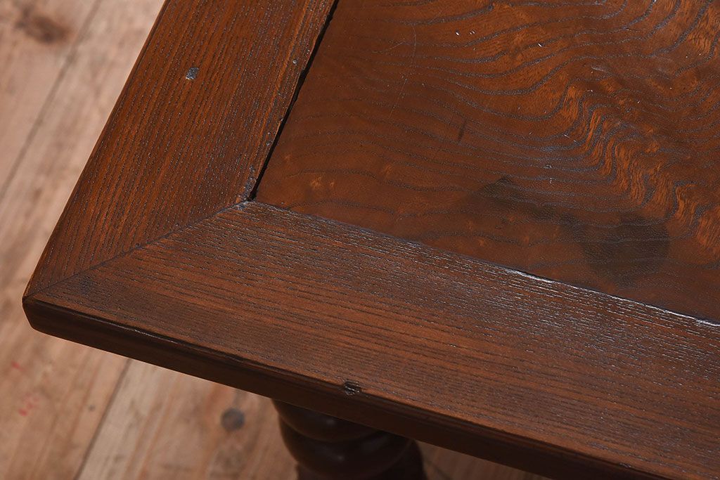 アンティーク家具　和製アンティーク　総ケヤキ材　美しい彫りが魅力的な座卓(テーブル)