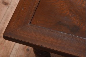 アンティーク家具　和製アンティーク　総ケヤキ材　美しい彫りが魅力的な座卓(テーブル)