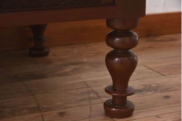 アンティーク家具　和製アンティーク　総ケヤキ材　美しい彫りが魅力的な座卓(テーブル)