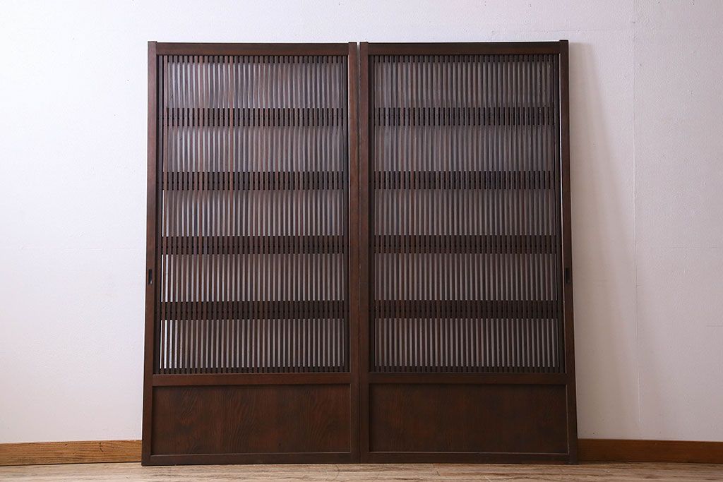 古民具・骨董　裏ガラス入り　古い木のアンティーク格子戸2枚セット