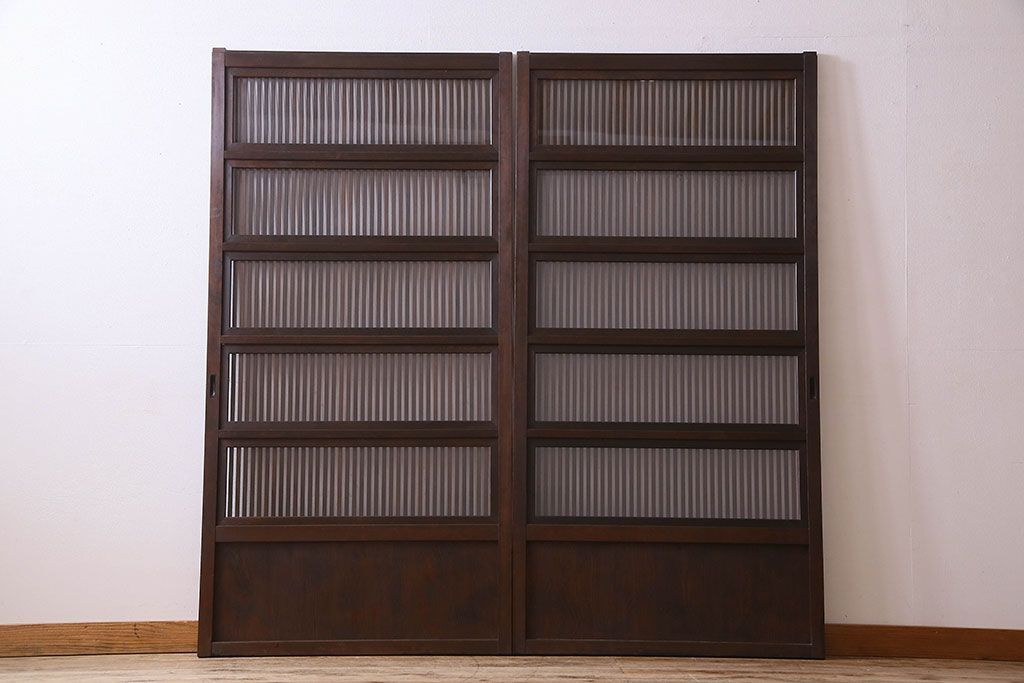 古民具・骨董　裏ガラス入り　古い木のアンティーク格子戸2枚セット