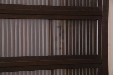 古民具・骨董　裏ガラス入り　古い木のアンティーク格子戸2枚セット