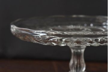 アンティーク雑貨　イギリスビンテージ　美しい模様が素敵なケーキスタンド(1)