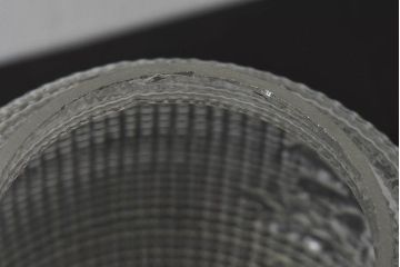 アンティーク雑貨　昭和レトロ　古い質感が味わい深い蓋付きガラス瓶(ビン)